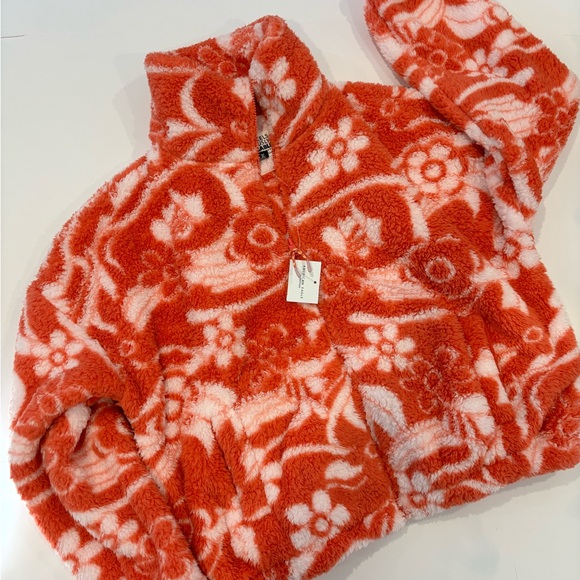 NWT American Eagle Printed Sherpa Jacket Size Medium - - Picture 2 of 8